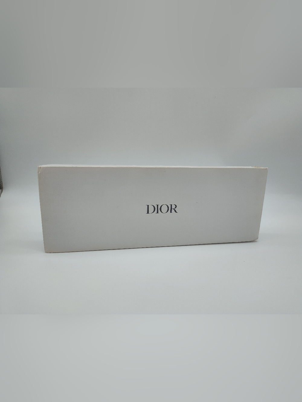 DIOR Prestige Skincare Coffret Set Hard Case Gold Zipper Beauty  Gift Mini Set - Picture 2 of 12